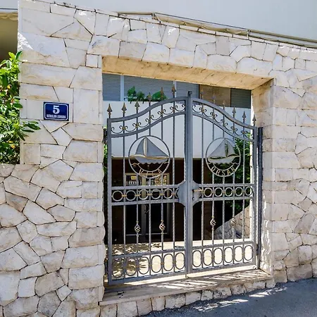 Sweet Orsan アパート