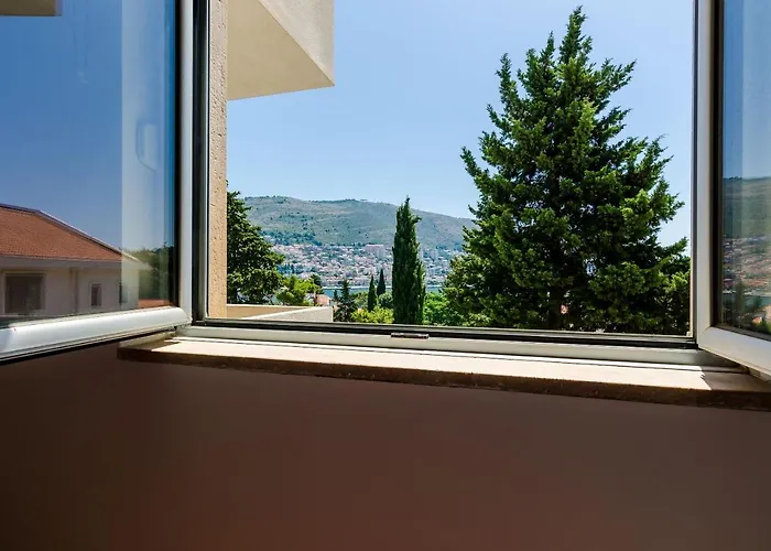 Sweet Orsan Ντουμπρόβνικ